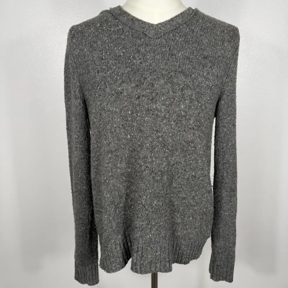Banana Republic Men’s Lambswool Blend Gray V-Neck Sweater Size M